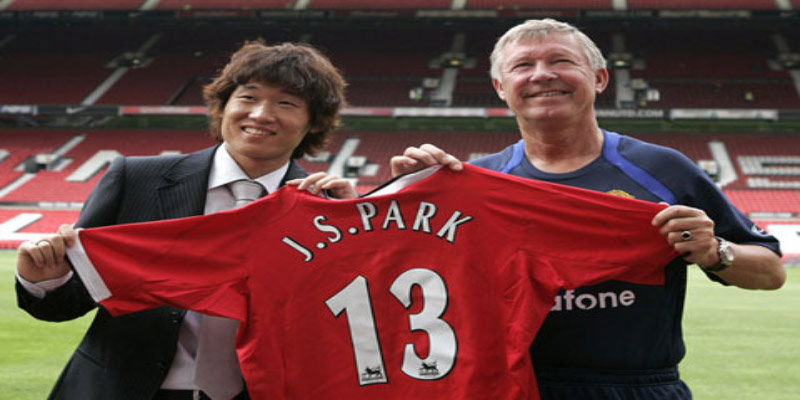 Park Ji-sung: From Unknown Talent to Manchester United Legend