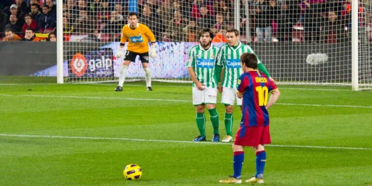 Free-Kick in Football: How to Score Stunning Goals You Can’t Miss!